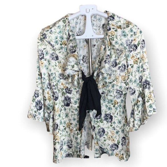 Zara floral Lace Satin Blouse with ruffle sleeves size Medium - Picture 4 of 14